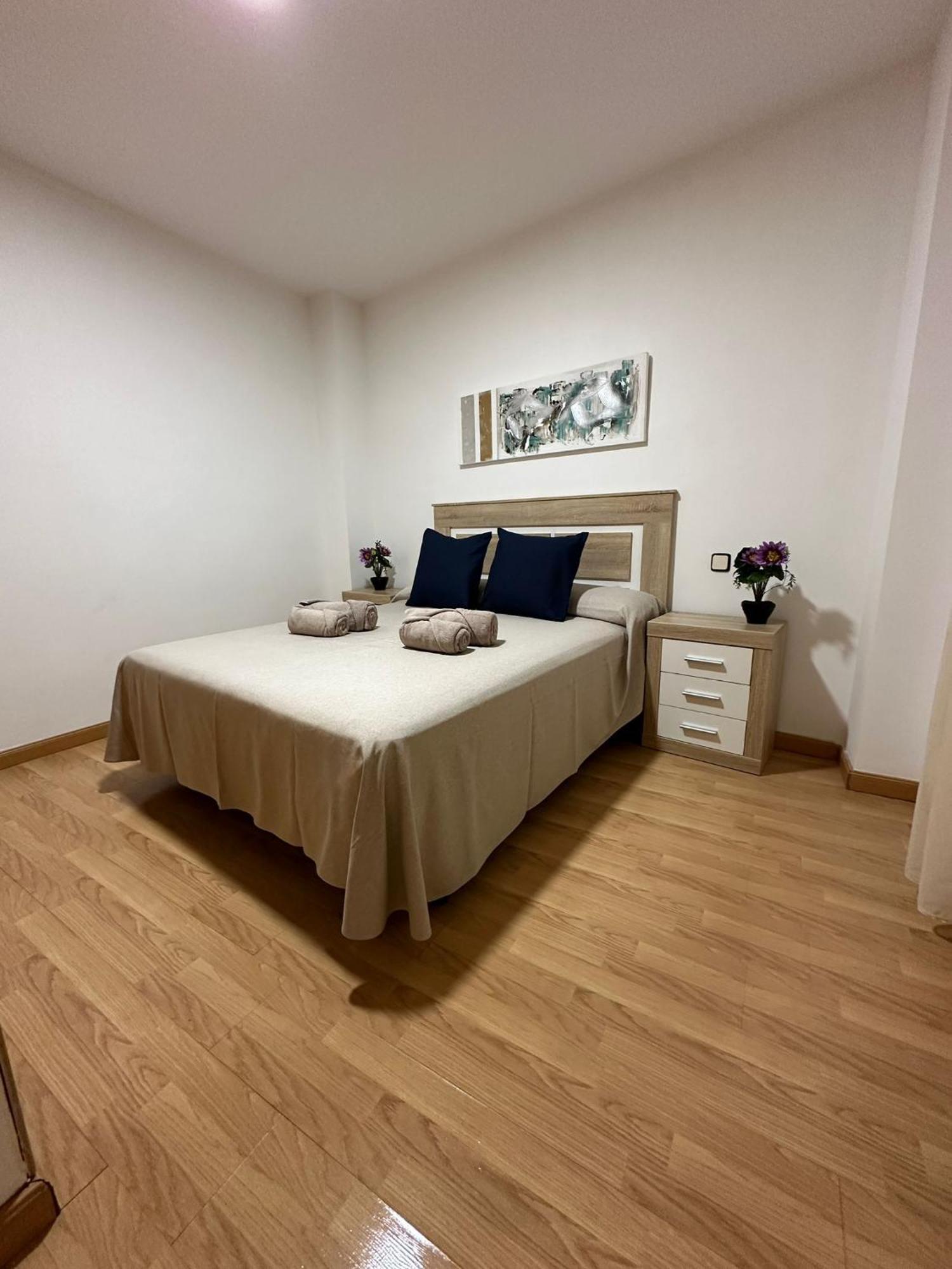 Cruz25 Apartment Alcalá de Henares Exterior foto