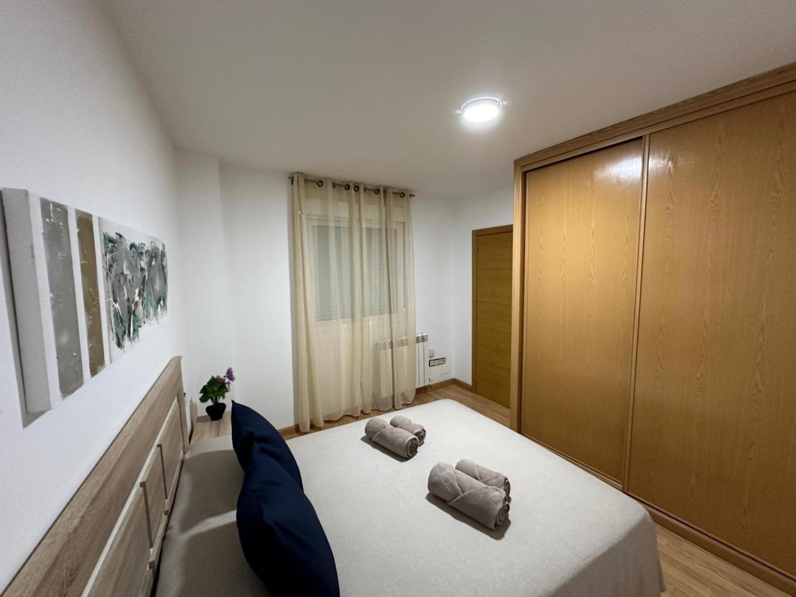 Cruz25 Apartment Alcalá de Henares Exterior foto
